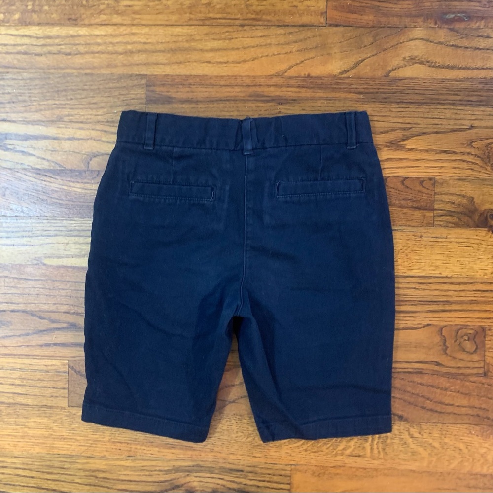 Girls Chaps Navy Blue School Uniform Bottoms Shorts
Medium
Adjust Elastic Waist